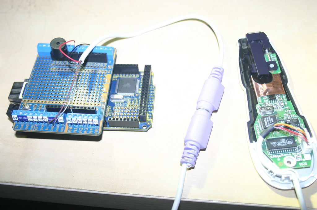 Arduino and CueCat barcode scanner circuit