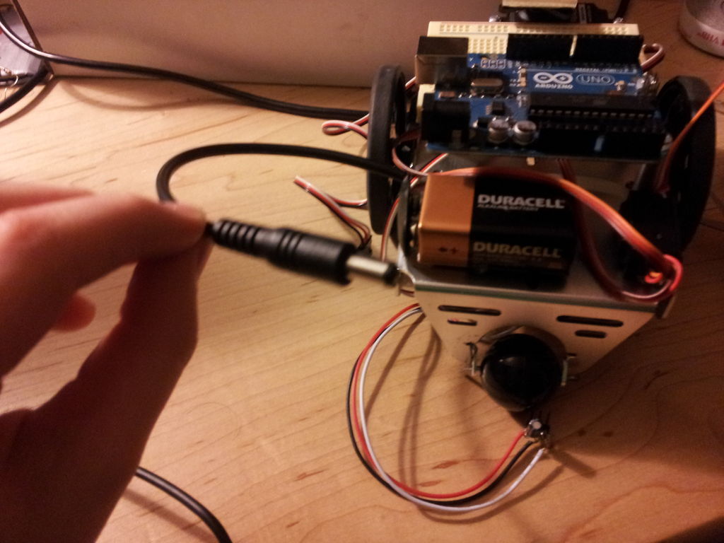  Obstacle Avoiding Arduino Robot circuit